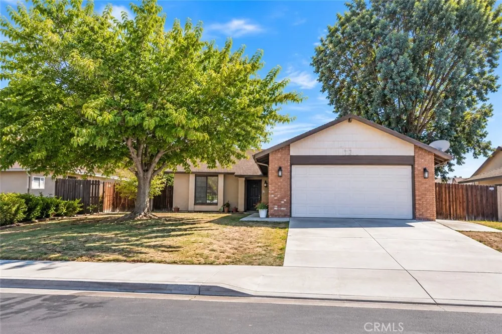 14878 Silvertree Moreno Valley, CA 92553