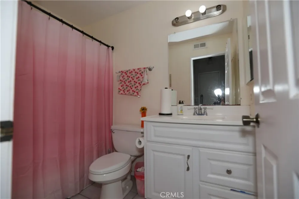 14878 Silvertree Moreno Valley, CA 92553
