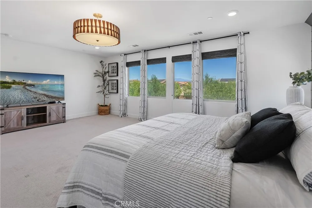 34830 Heartland Murrieta, CA 92563