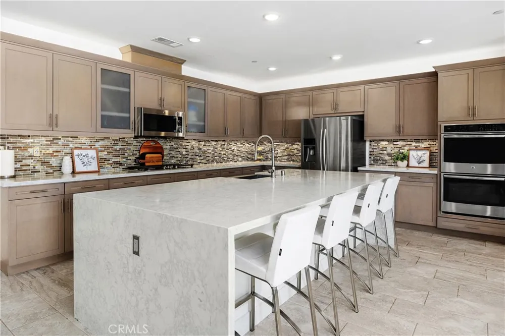34830 Heartland Murrieta, CA 92563