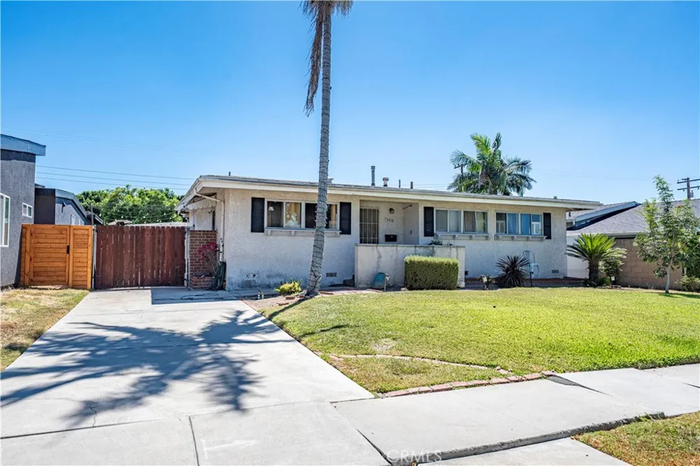 15438 Fernview Street Whittier, CA 90604