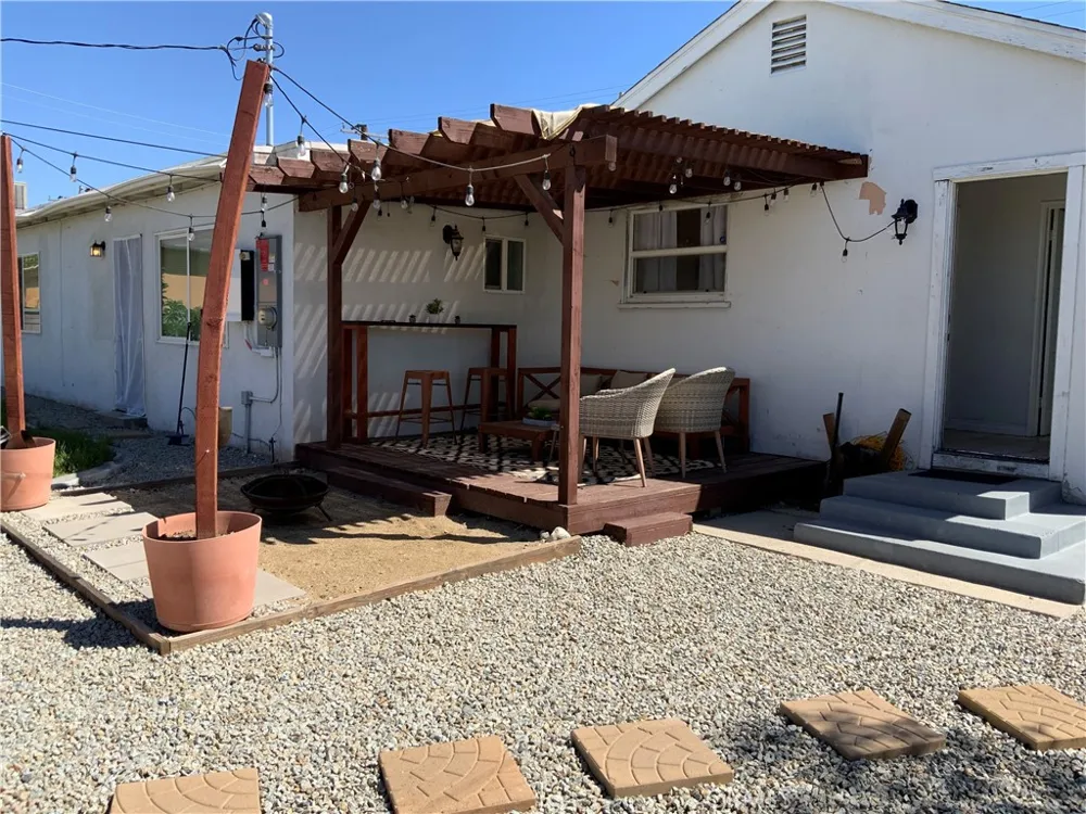 580 Lilac Rialto, CA 92376