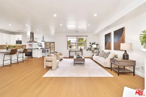 646 Sierra Bonita Avenue