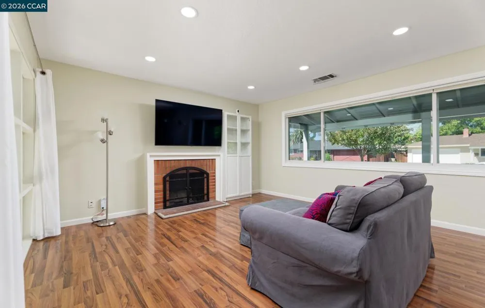 3230 Stanley Ct Concord, CA 94519