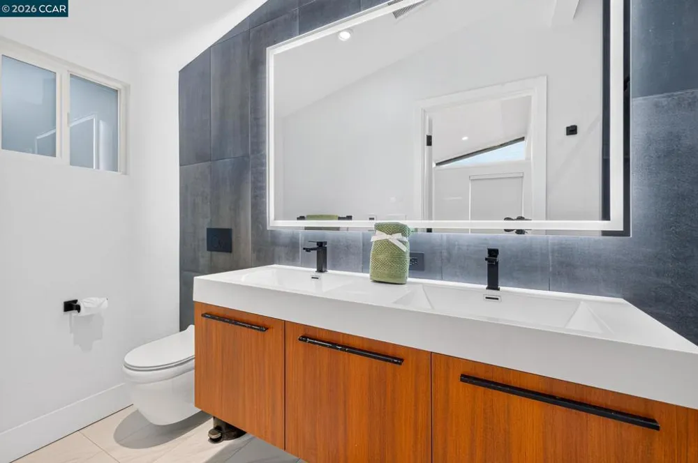 3360 Esperanza Dr Concord, CA 94519