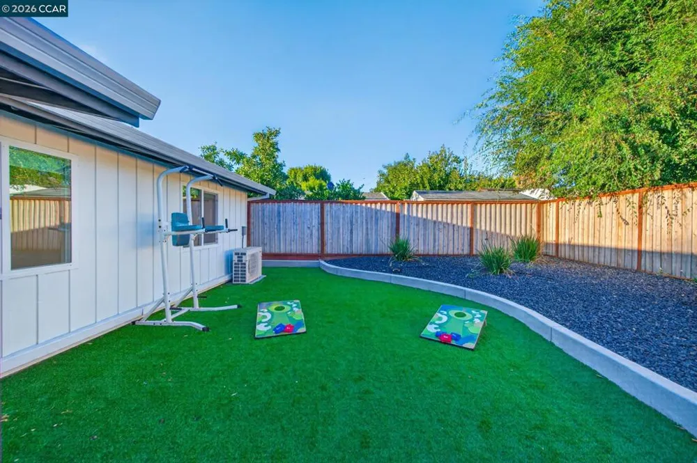 3360 Esperanza Dr Concord, CA 94519