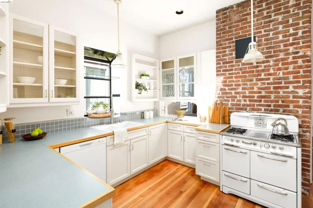 2024 Cedar St Berkeley, CA 94709