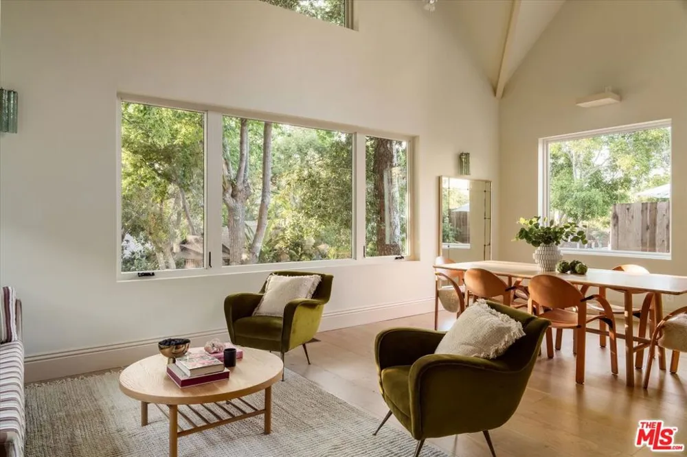 1000 Myra Avenue Los Angeles, CA 90029