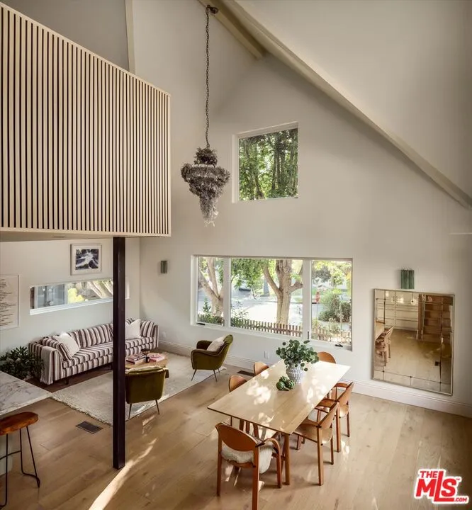 1000 Myra Avenue Los Angeles, CA 90029
