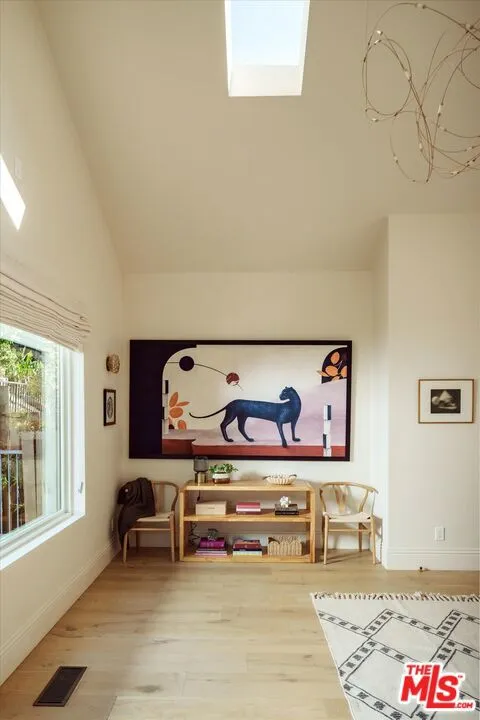 1000 Myra Avenue Los Angeles, CA 90029