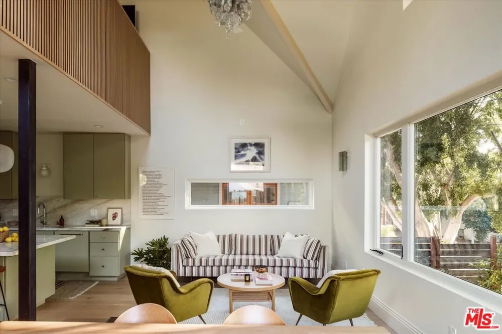1000 Myra Avenue Los Angeles, CA 90029