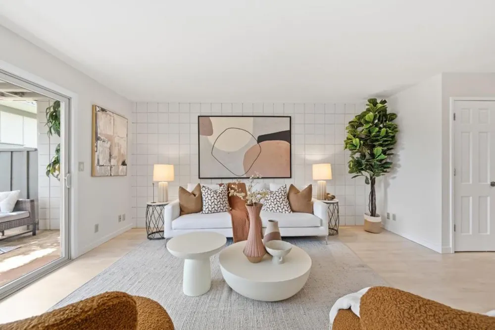 30 Los Altos Square Los Altos, CA 94022