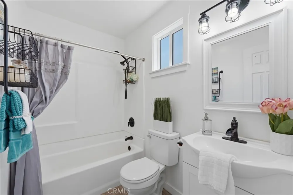 14520 Cornuta Bellflower, CA 90706
