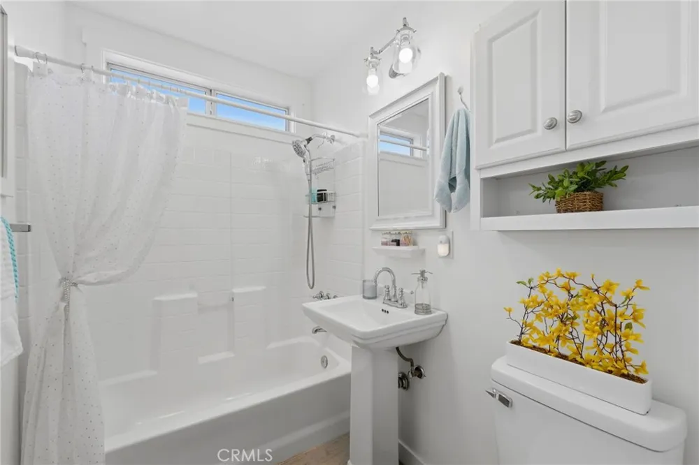 14520 Cornuta Bellflower, CA 90706
