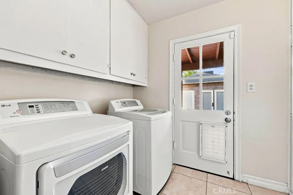 2812 Buena Vista Street Burbank, CA 91504