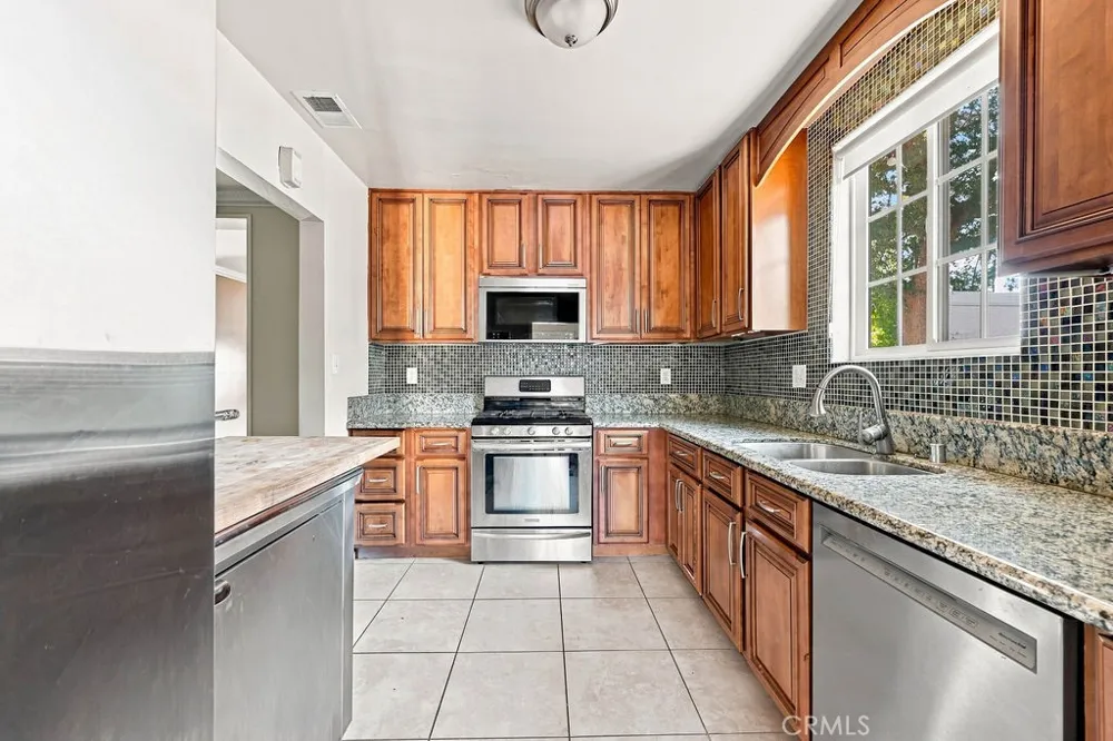 2812 Buena Vista Street Burbank, CA 91504