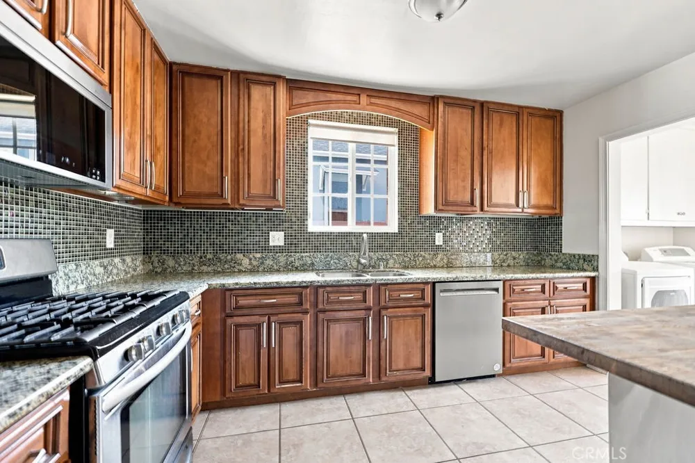 2812 Buena Vista Street Burbank, CA 91504