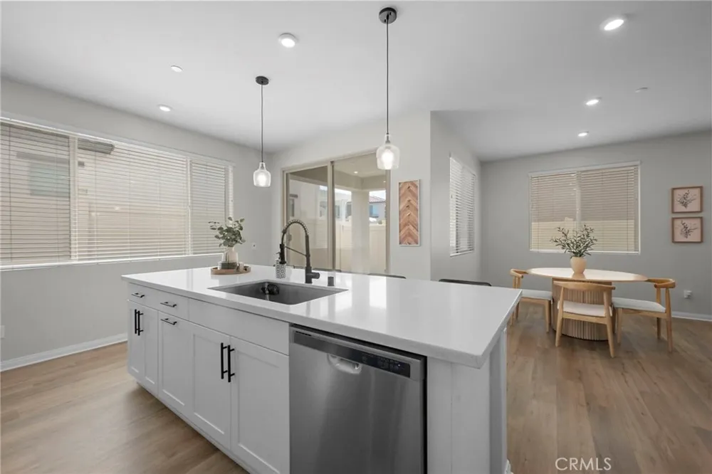 1927 S Apple Tree San Bernardino, CA 92408