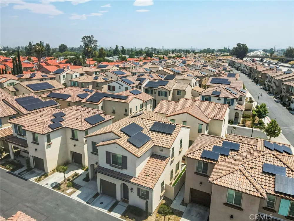 1927 S Apple Tree San Bernardino, CA 92408