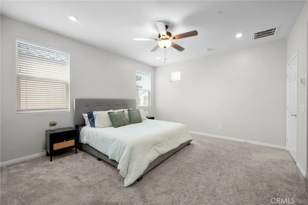 1927 S Apple Tree San Bernardino, CA 92408
