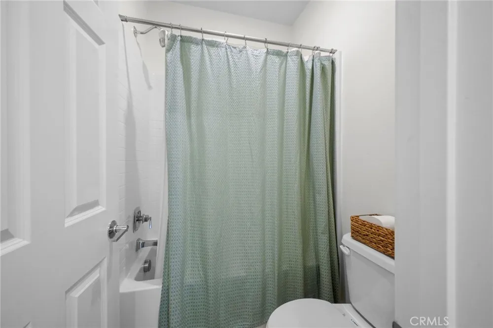 1927 S Apple Tree San Bernardino, CA 92408