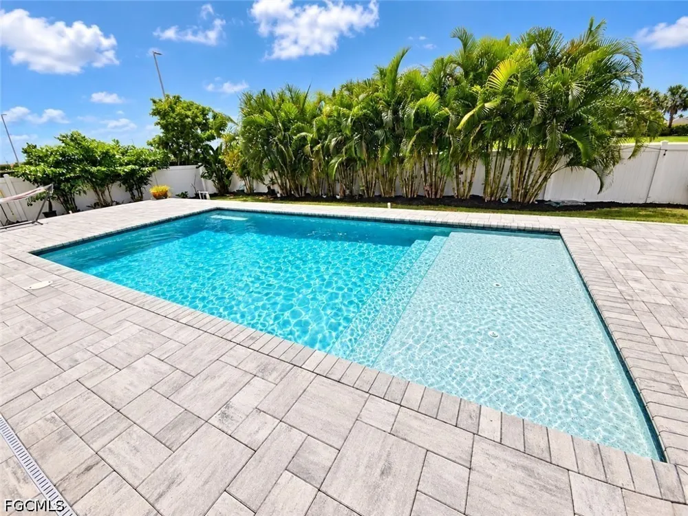 NW 31st Place Cape Coral, FL 33993
