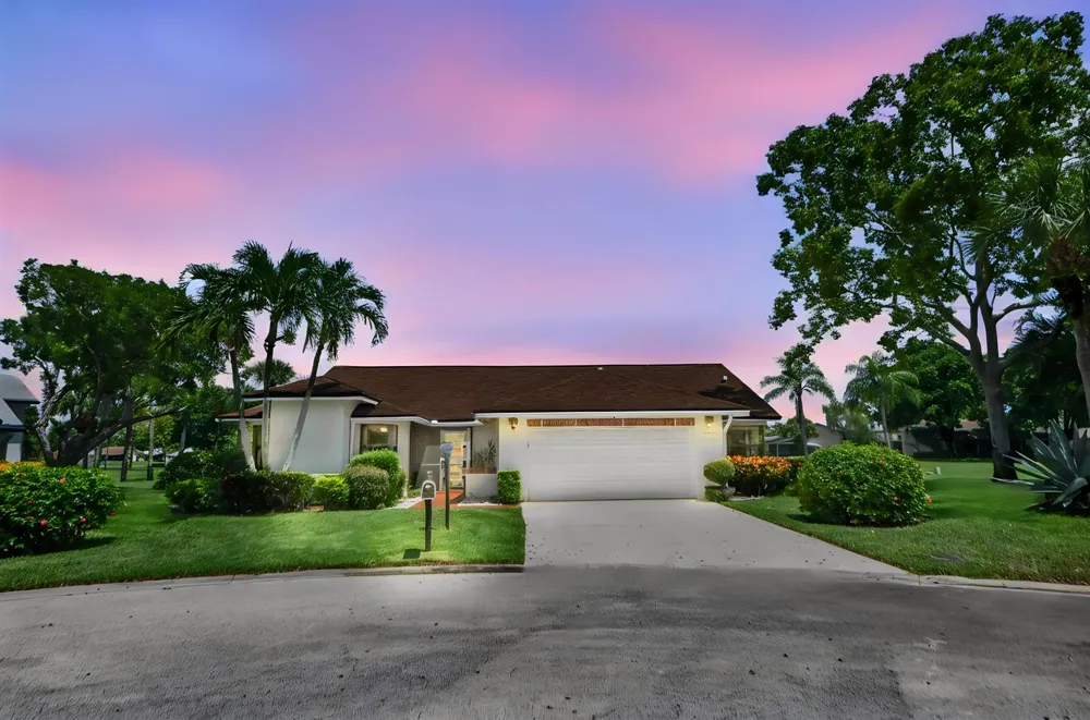 5722 Willow Creek Lane Delray Beach, FL 33484
