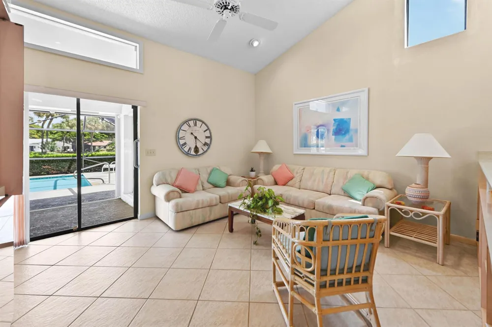 5722 Willow Creek Lane Delray Beach, FL 33484