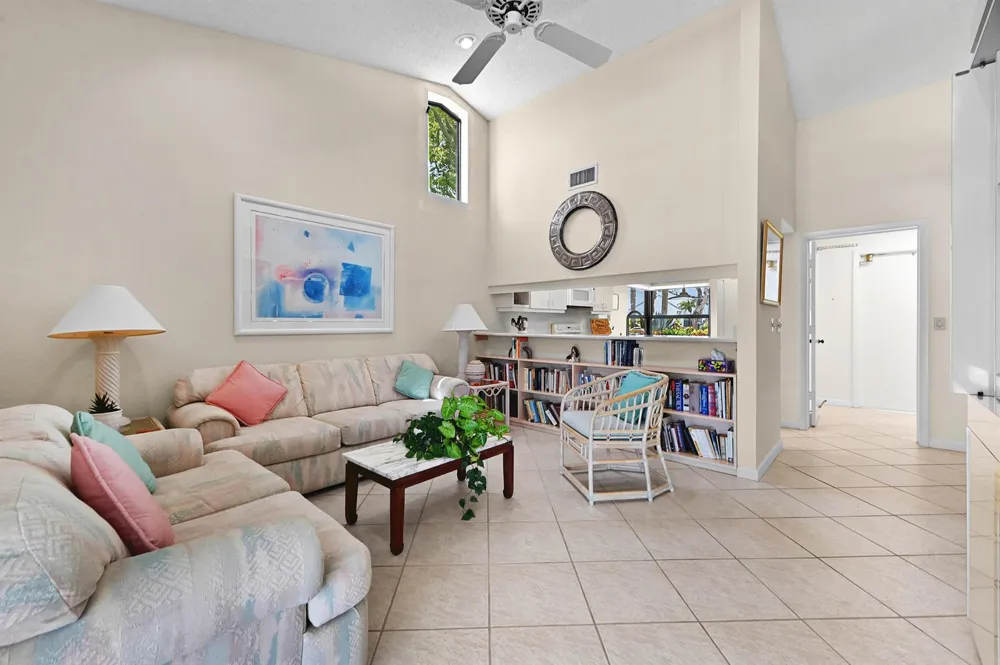 5722 Willow Creek Lane Delray Beach, FL 33484