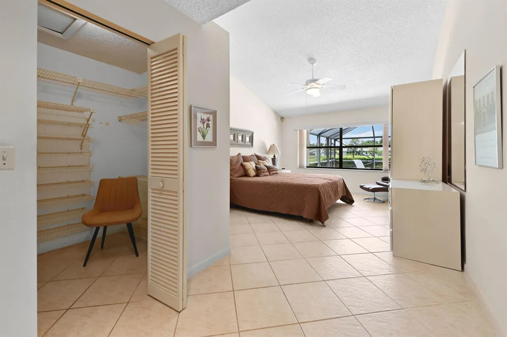 5722 Willow Creek Lane Delray Beach, FL 33484