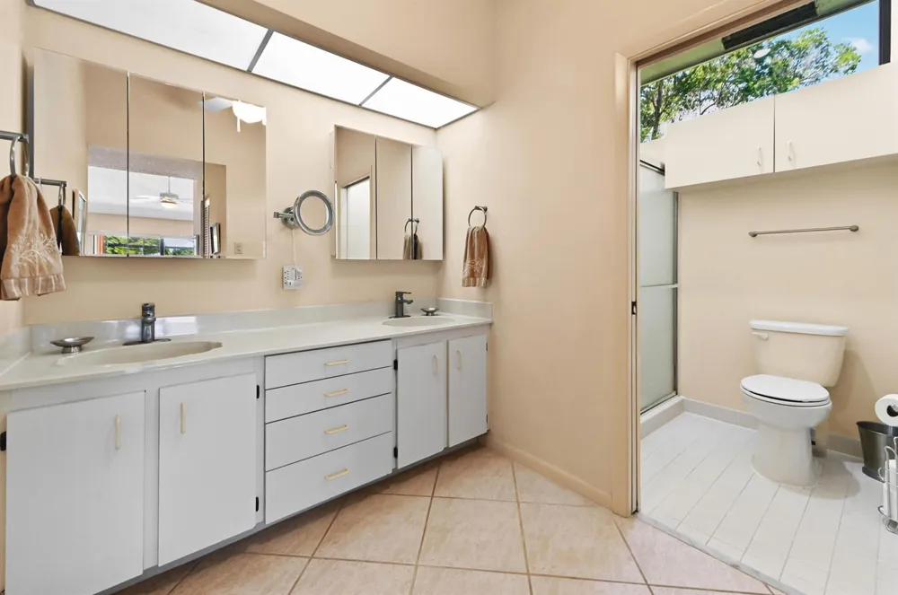 5722 Willow Creek Lane Delray Beach, FL 33484