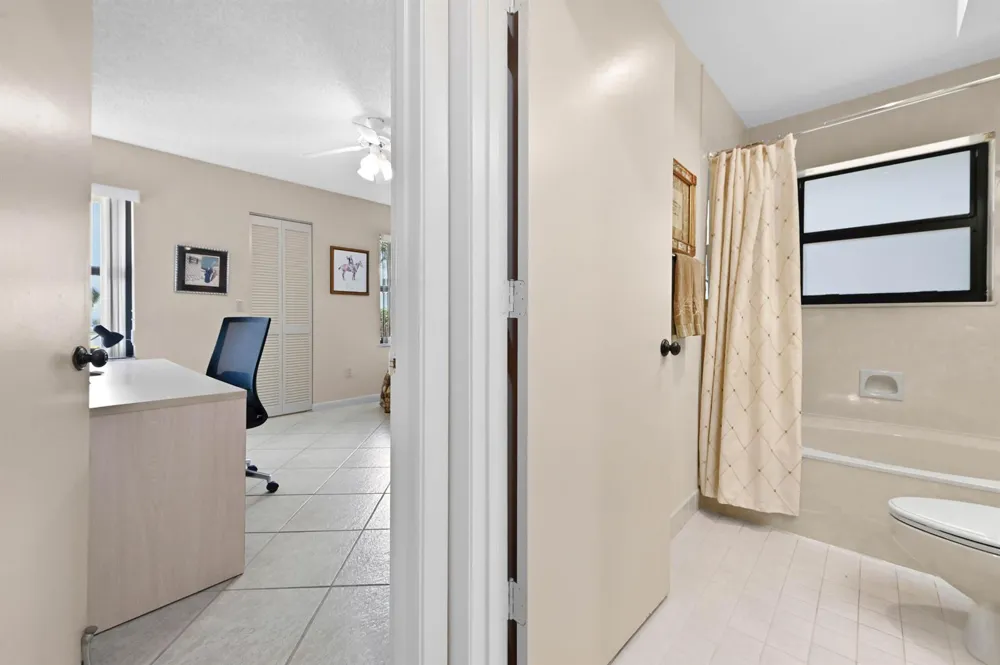 5722 Willow Creek Lane Delray Beach, FL 33484