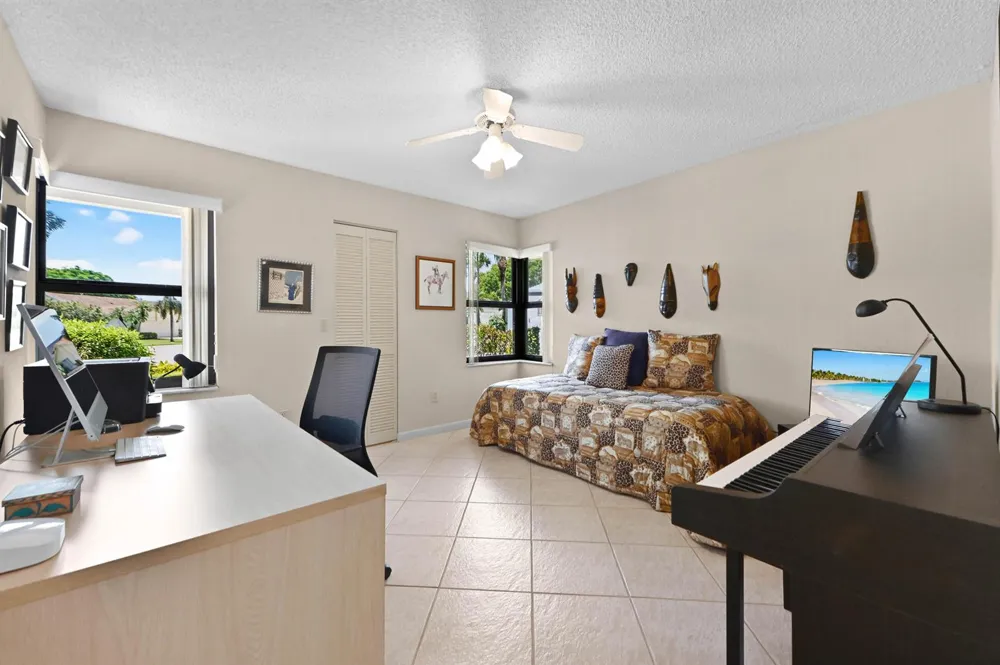 5722 Willow Creek Lane Delray Beach, FL 33484