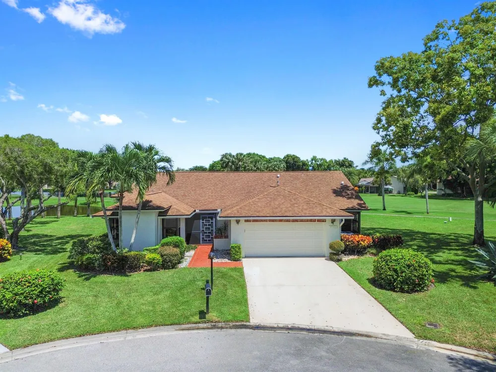 5722 Willow Creek Lane Delray Beach, FL 33484
