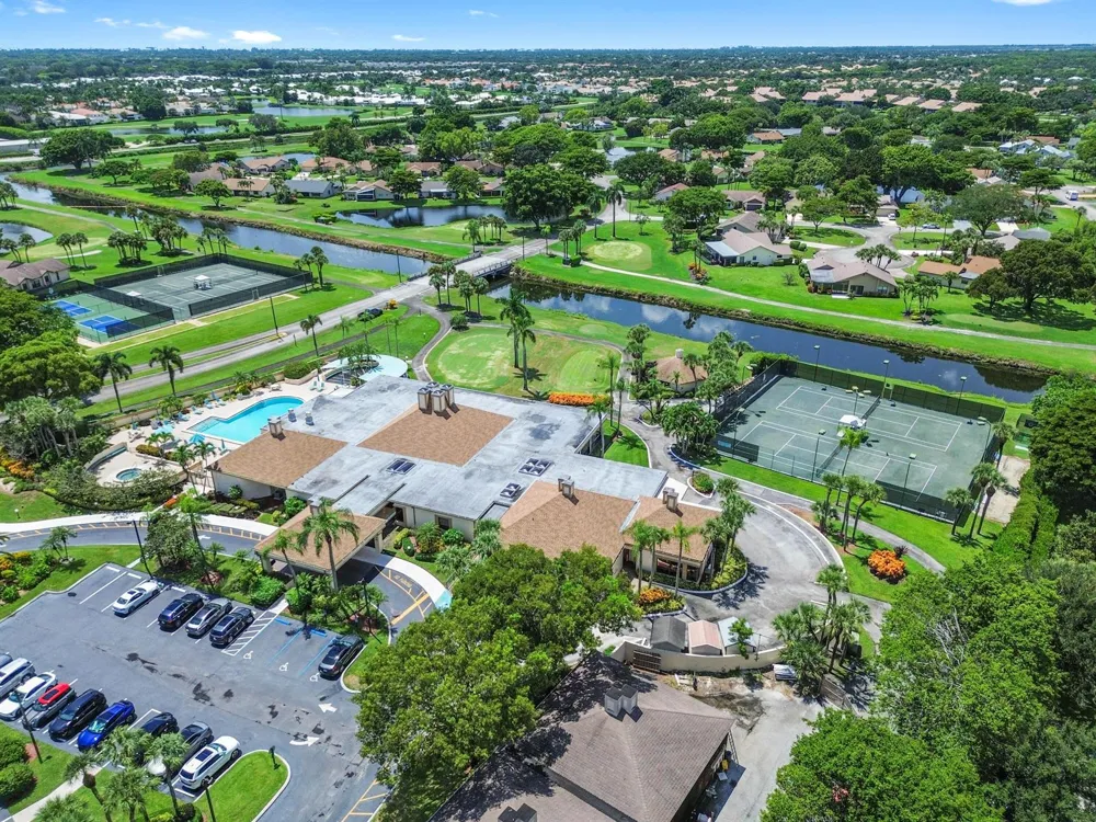 5722 Willow Creek Lane Delray Beach, FL 33484