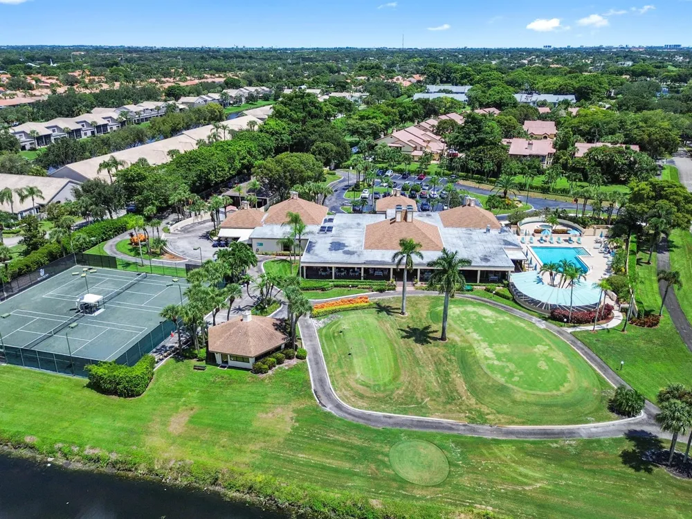 5722 Willow Creek Lane Delray Beach, FL 33484