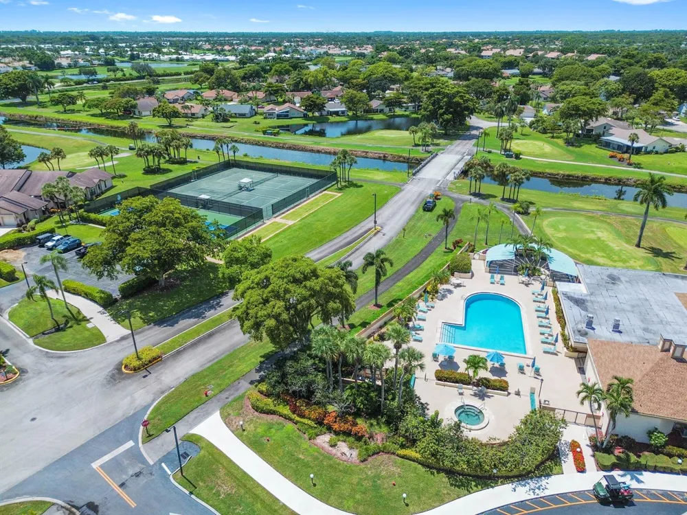 5722 Willow Creek Lane Delray Beach, FL 33484