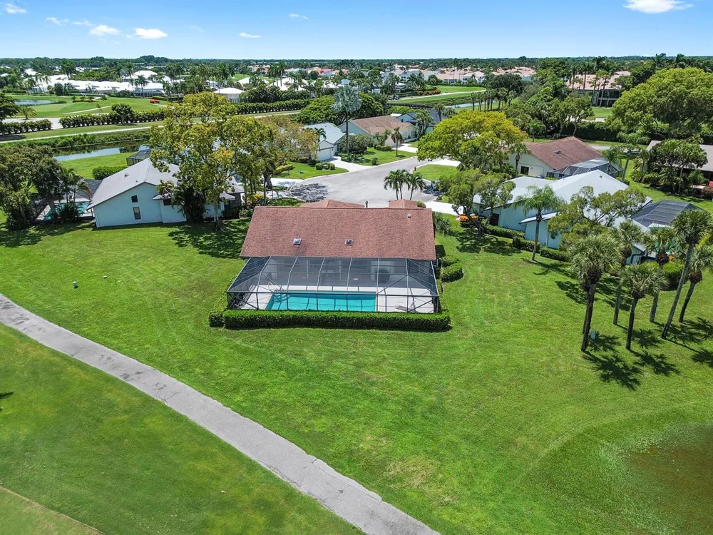 5722 Willow Creek Lane Delray Beach, FL 33484