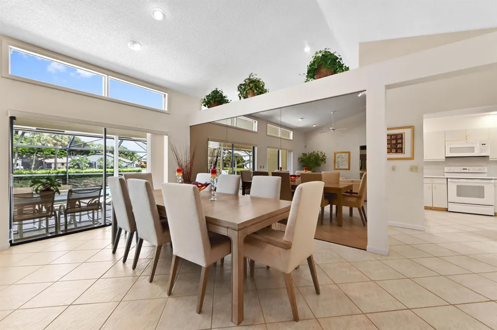 5722 Willow Creek Lane Delray Beach, FL 33484