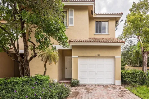 4020 NW 90th Way