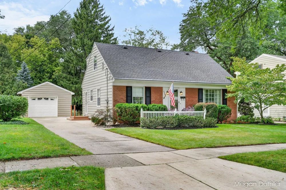 2345 Rosewood Avenue SE Grand Rapids City, MI 49506