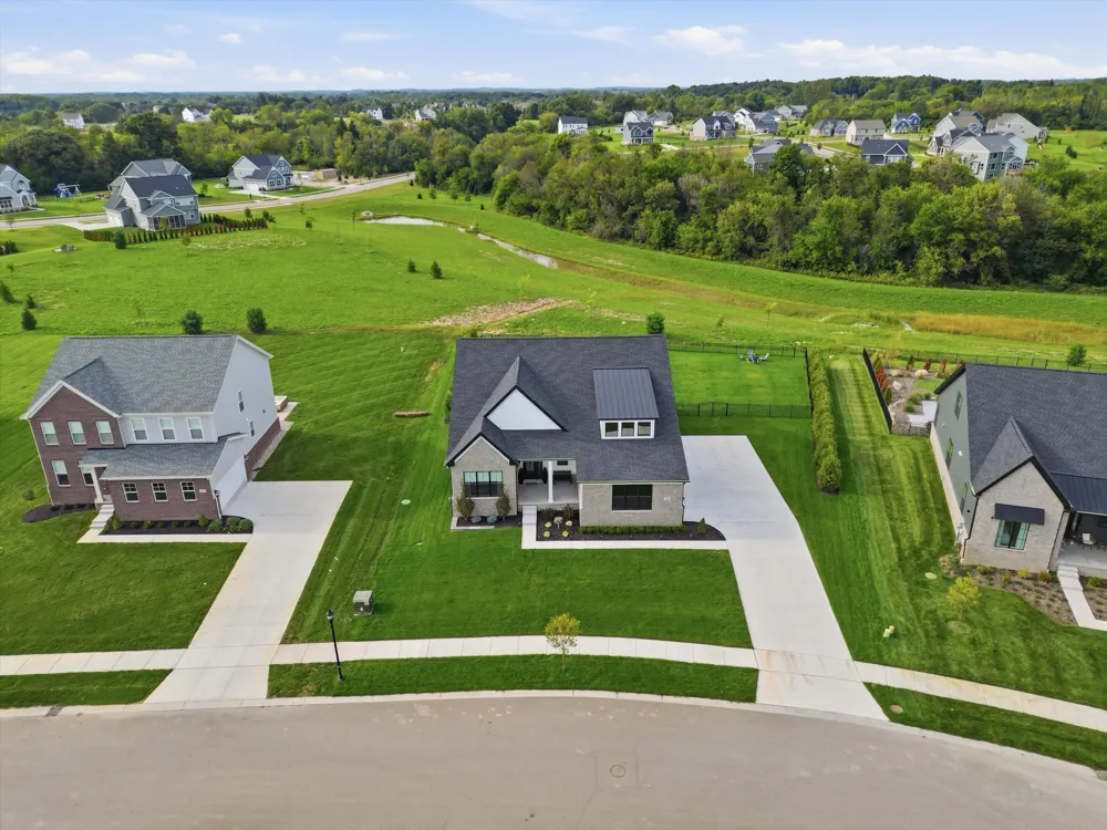 6089 Lincolnshire Drive York Charter Township, MI 48176