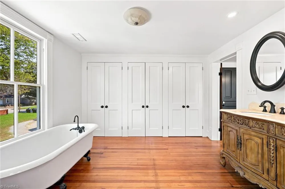 619 W Front Street Burlington, NC 27215