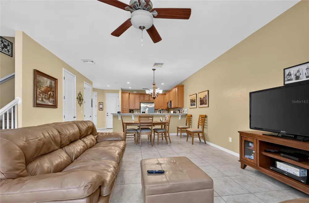 1792 GARDEN SAGE DRIVE Oviedo, FL 32765