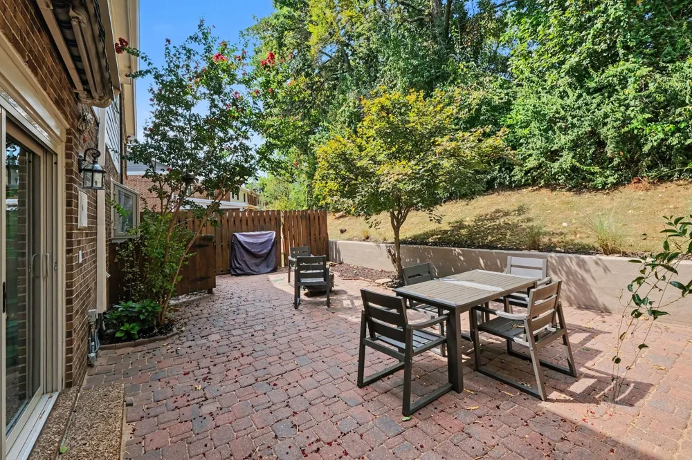 122 Jefferson Sq Nashville, TN 37215