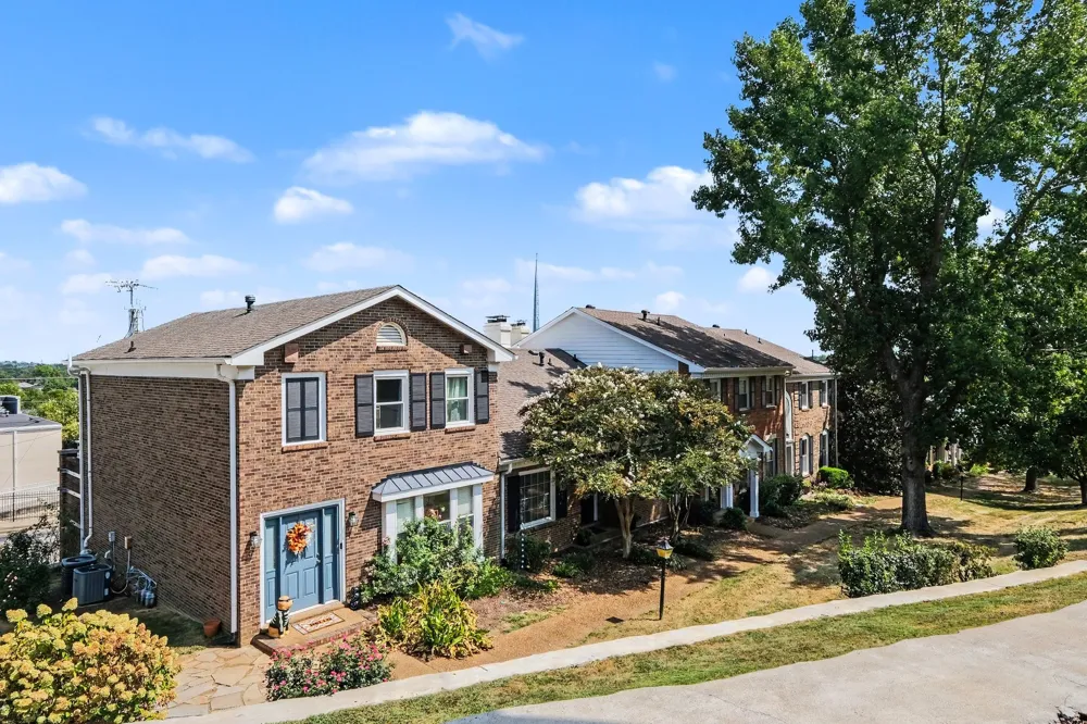 122 Jefferson Sq Nashville, TN 37215