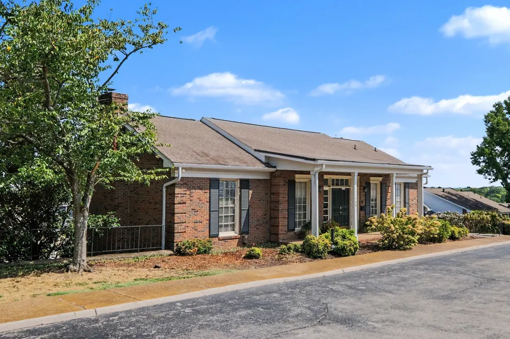 122 Jefferson Sq Nashville, TN 37215