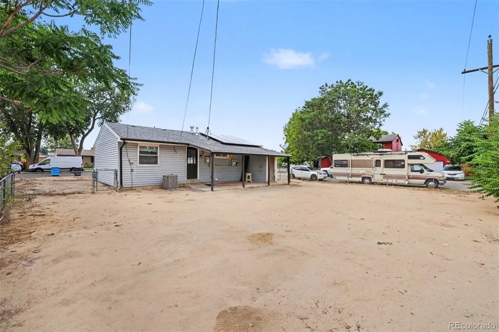 6520 Poplar Street Commerce City, CO 80022