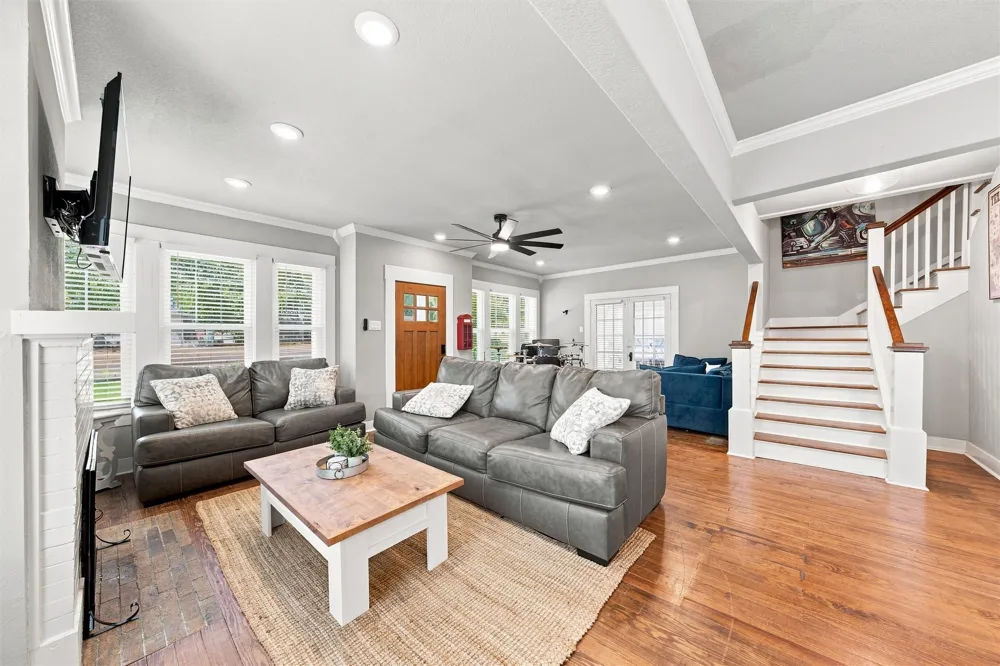 2716 Sanger Avenue Waco, TX 76707