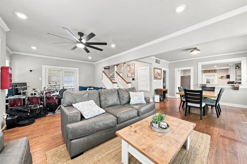 2716 Sanger Avenue Waco, TX 76707